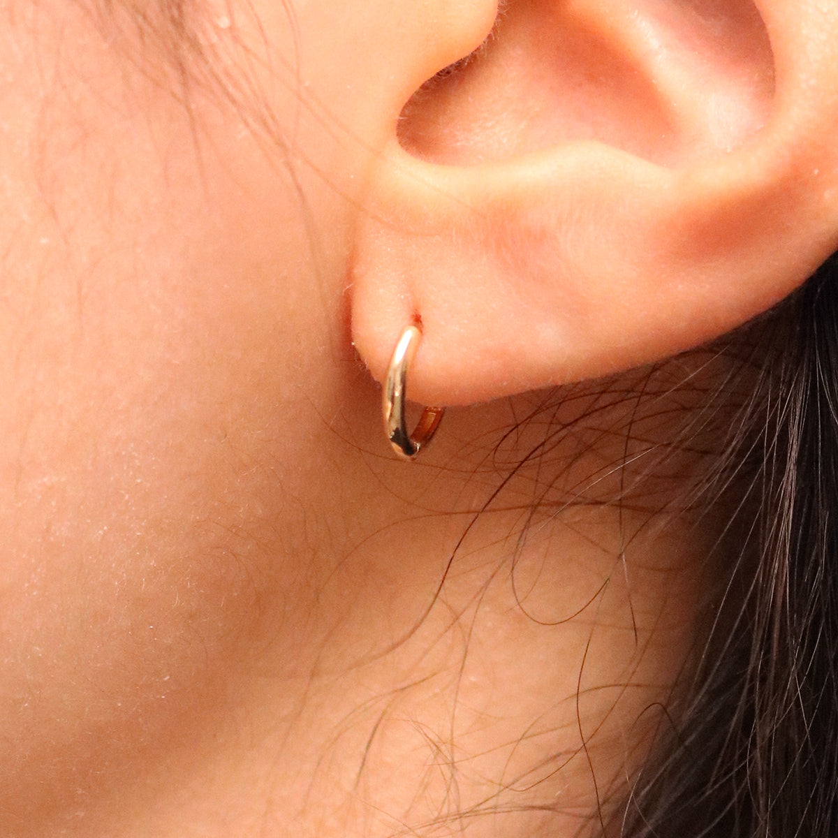 8mm huggie earring-3