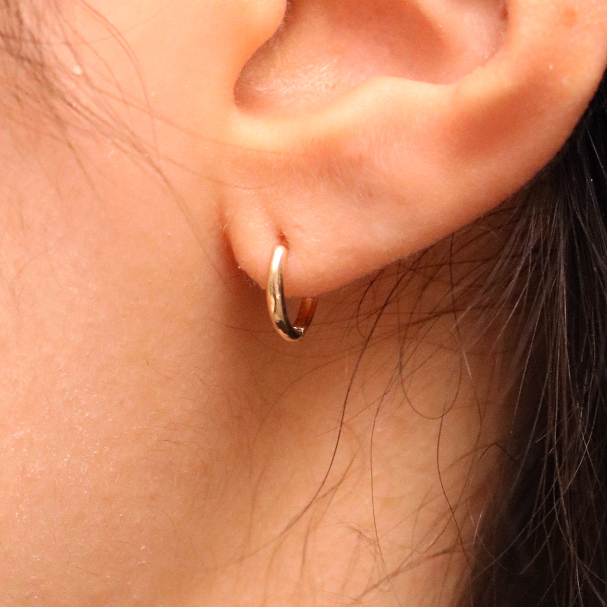 8mm huggie earring-2